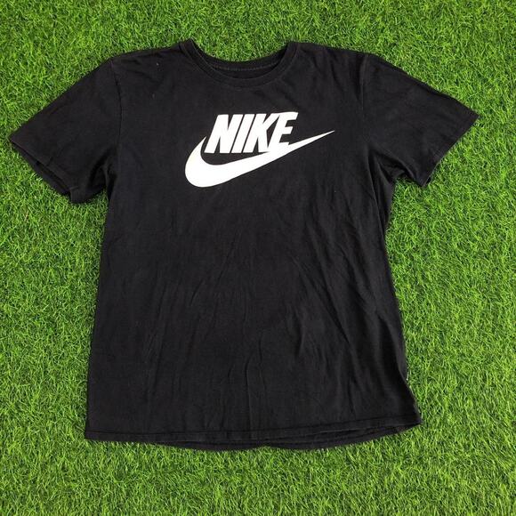 Nike Other - Men's White/Black Nike Graphic Logo Tee